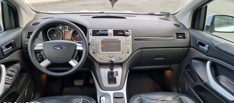 Ford Kuga cena 46900 przebieg: 135000, rok produkcji 2010 z Wałbrzych małe 301